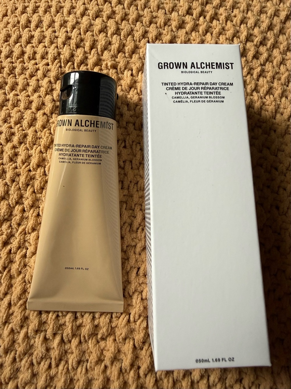 Grown Alchemist Tinted Hydra-Repair Day Cream - Beige, Black Cap